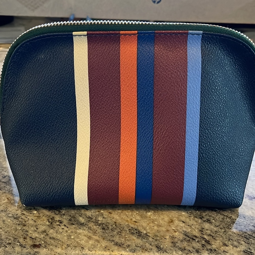 Tory Burch Kerrington Striped Trio - Picture 9 of 14